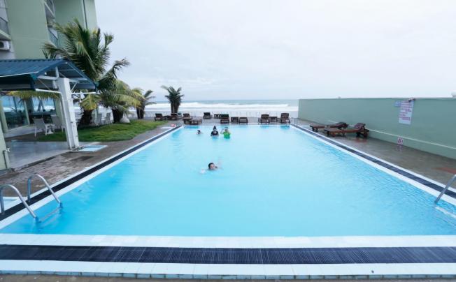 Фото отеля Hikkaduwa Beach Resort