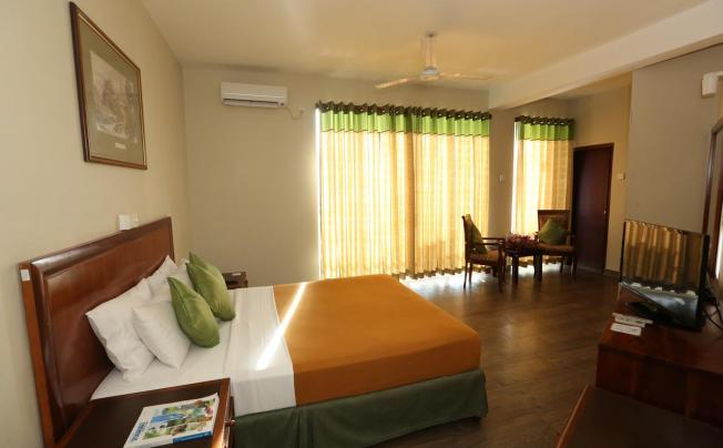 Фото отеля Hikkaduwa Beach Resort