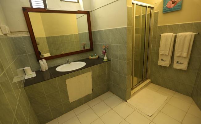 Фото отеля Hikkaduwa Beach Resort