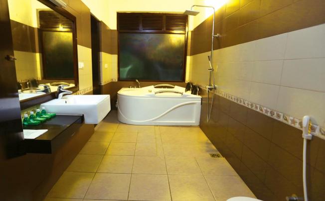 Фото отеля Hikkaduwa Beach Resort