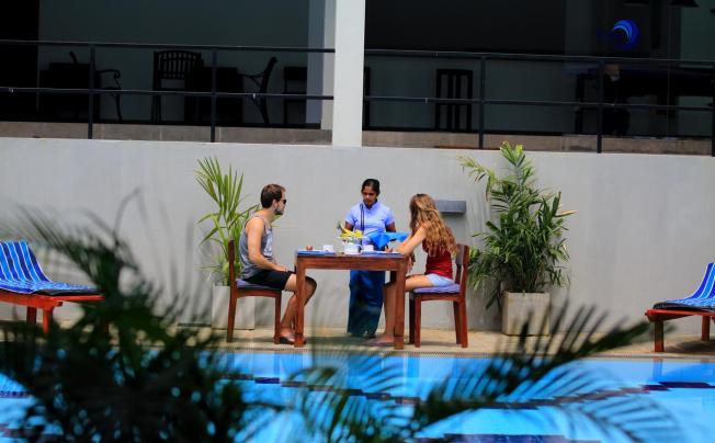 Фото отеля The Blue Wave hotel