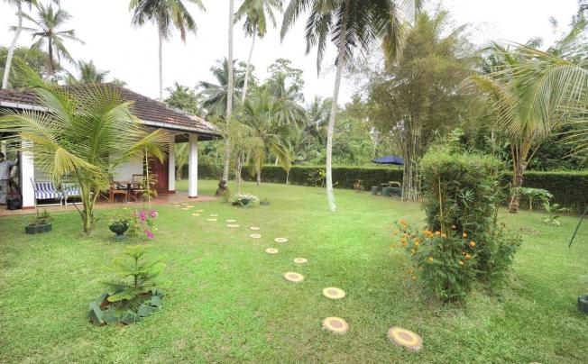 Фото отеля DALMANUTA GARDENS AYURVEDIC RESORT & RESTAURANT