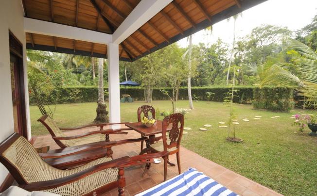 Фото отеля DALMANUTA GARDENS AYURVEDIC RESORT & RESTAURANT