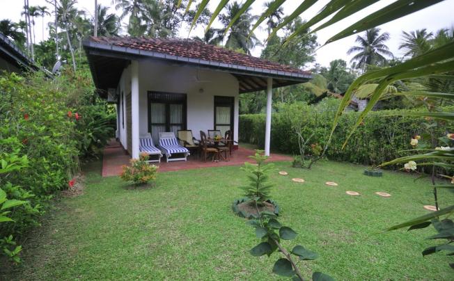 Фото отеля DALMANUTA GARDENS AYURVEDIC RESORT & RESTAURANT