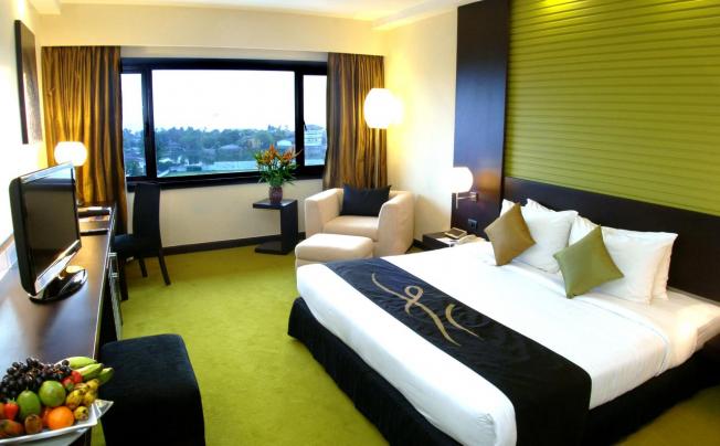 Фото отеля Cinnamon Lakeside Hotel