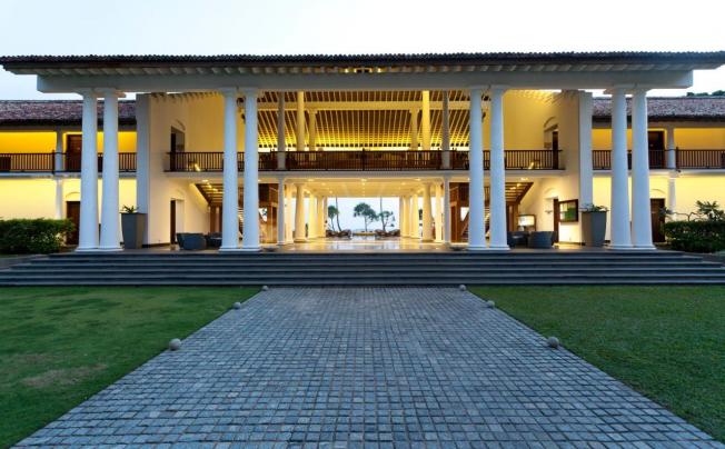 Фото отеля The Fortress Resort & Spa