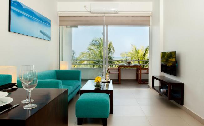 Фото отеля The Beach – All Suite Hotel