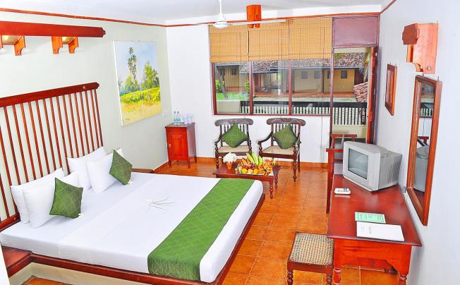 Фото отеля KOGGALA VILLA CEYLON