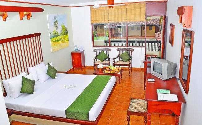 Фото отеля KOGGALA VILLA CEYLON