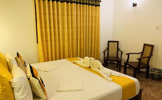 Фото отеля Sam's Guest House