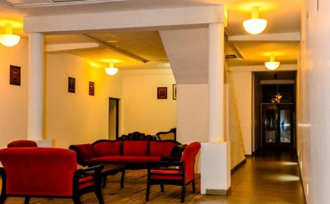 Фото отеля Rainbow Beach Hotel 