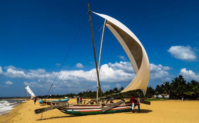 Фото отеля Rainbow Beach Hotel 