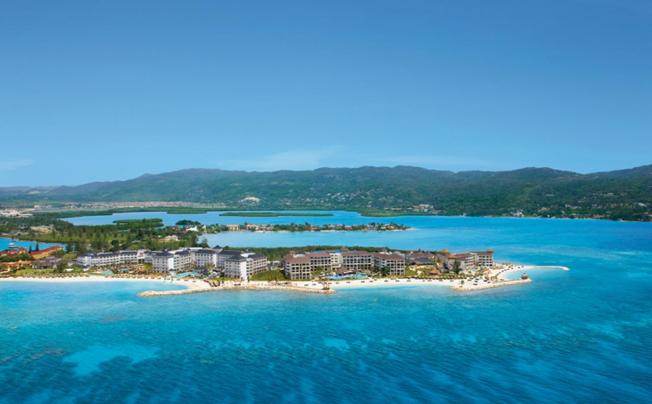 Фото отеля Secrets St. James Montego Bay
