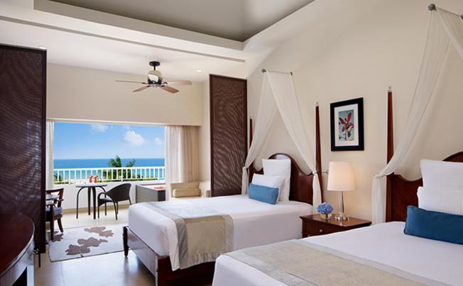 Фото отеля Secrets St. James Montego Bay