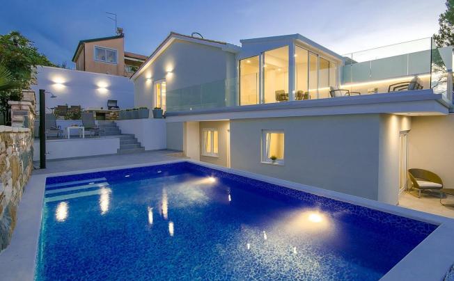 Фото отеля AURORA VILLA