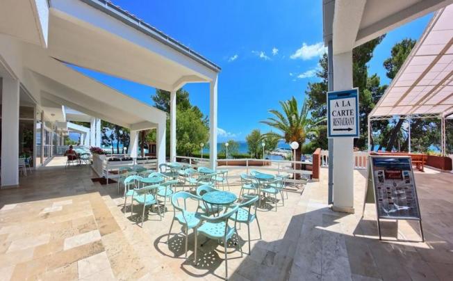 Фото отеля Resnik Hotel 