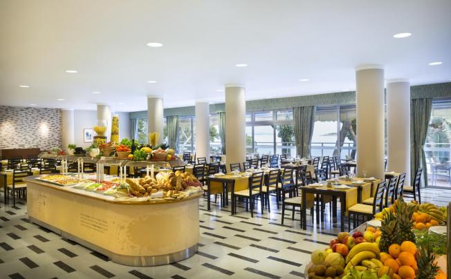 Фото отеля Aminess Grand Azur Hotel