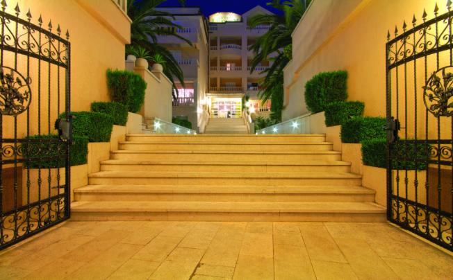 Фото отеля Laurentum Hotel 