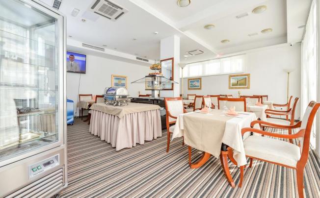 Фото отеля FAMILY M HOSTEL  