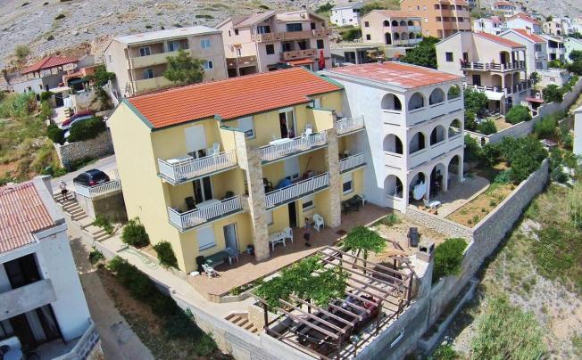 Фото отеля SUHOMONT APARTMENTS