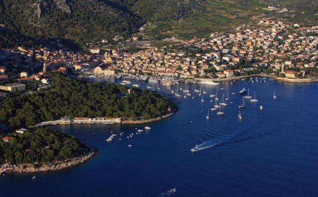 Фото отеля Delfin Hvar Hotel