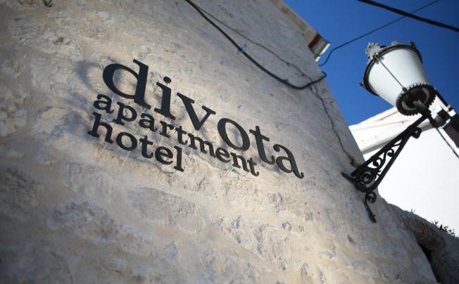 Фото отеля Divota Apartment Hotel