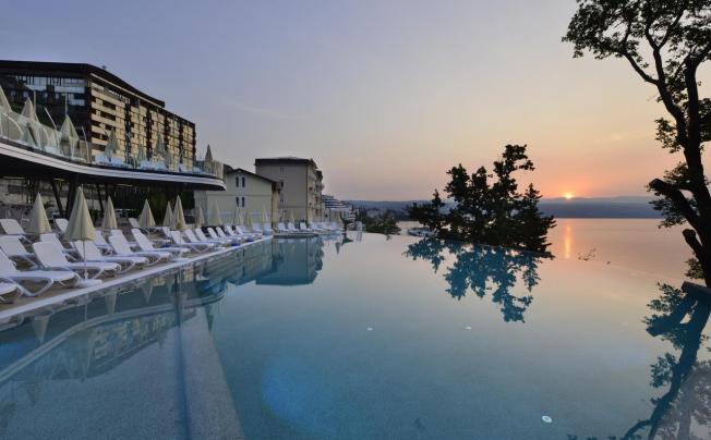 Фото отеля Grand Hotel Adriatic II