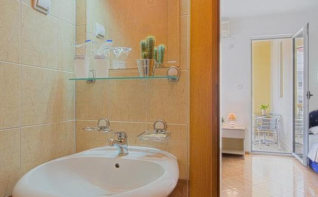 Фото отеля Budva Inn Guest House