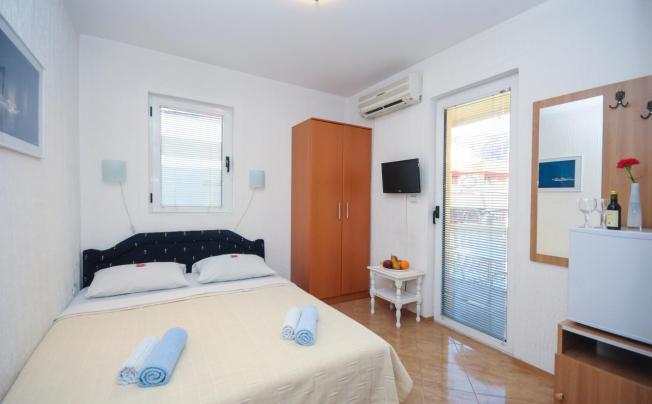 Фото отеля Budva Inn Guest House