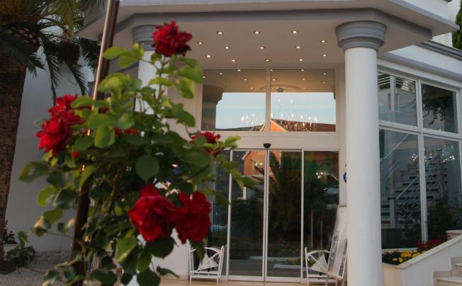 Фото отеля Xanadu hotel