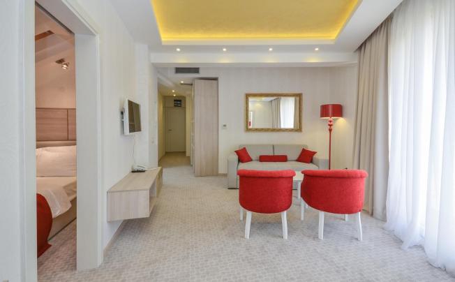 Фото отеля Atina Hotel