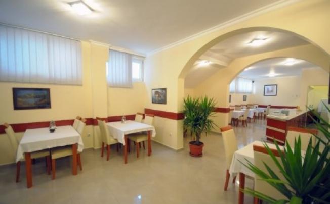 Фото отеля Tatjana Hotel