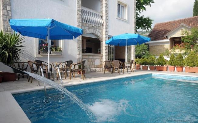Фото отеля Tatjana Hotel