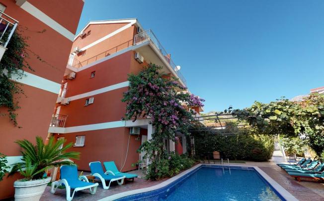 Фото отеля Villa Bajo