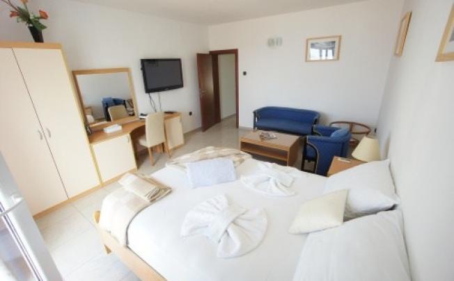 Фото отеля Tramontana Apartments