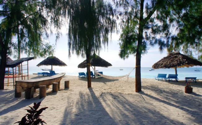 Фото отеля Smiles Beach Hotel