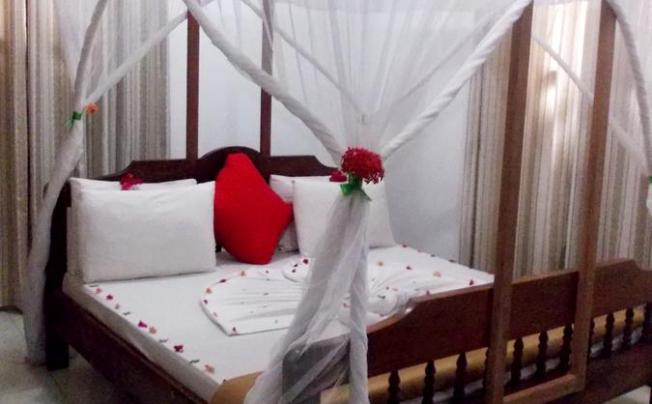Фото отеля SAFARI LODGE
