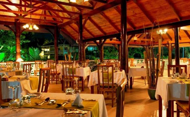 Фото отеля Acajou beach resort