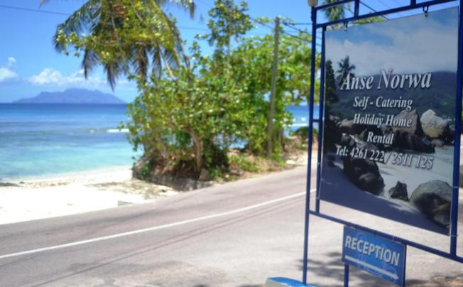 Фото отеля Anse Norwa Self Catering