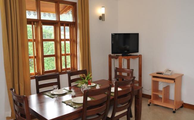 Фото отеля La Fontaine Holiday Apartment