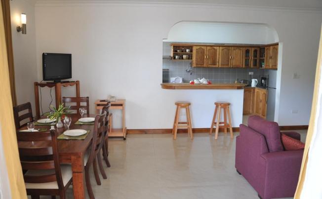 Фото отеля La Fontaine Holiday Apartment