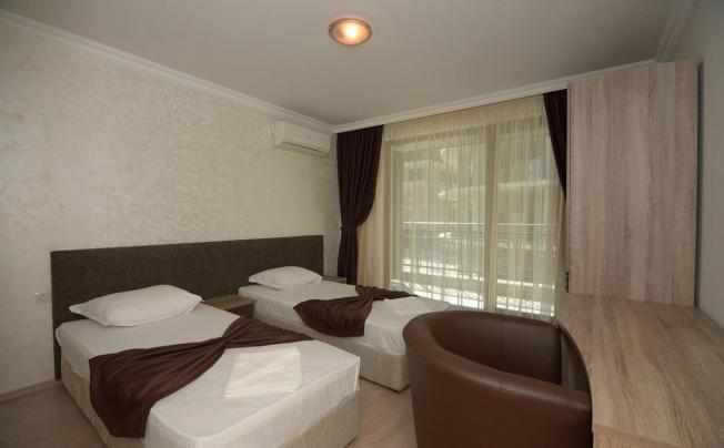 Фото отеля Rose Gardens Boutique hotel