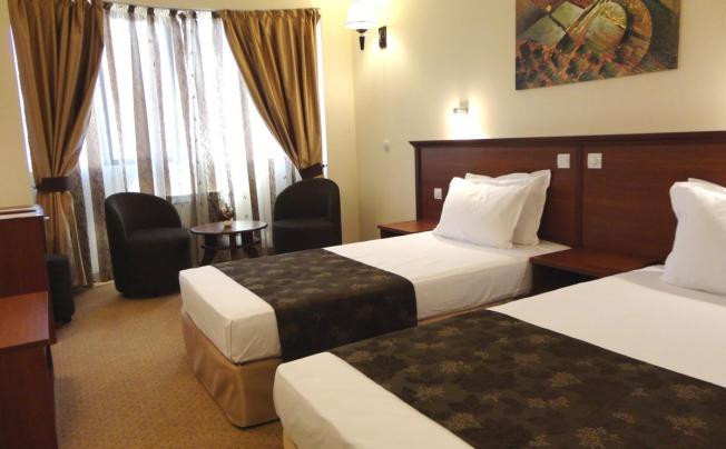 Фото отеля Favorit Hotel 