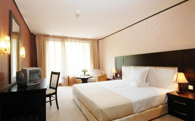 Фото отеля Morsko Oko Garden Hotel 