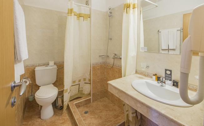 Фото отеля Holiday Park hotel
