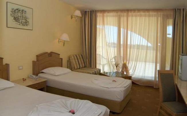 Фото отеля Belleville hotel DUNI 