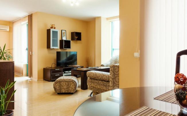 Фото отеля Bright House Apartments