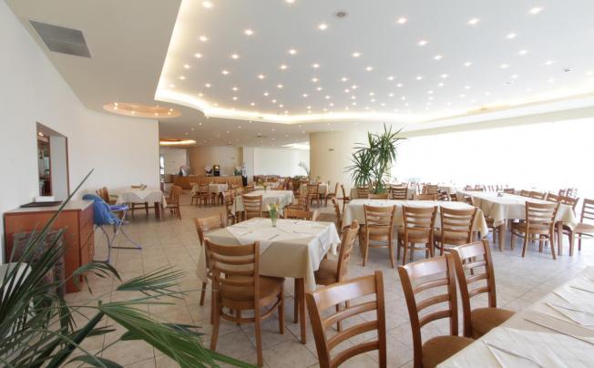 Фото отеля Marina hotel sunny day