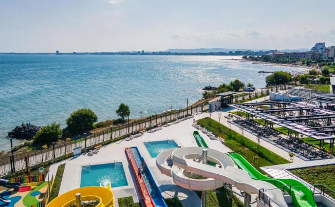 Фото отеля VOYA BEACH RESORT