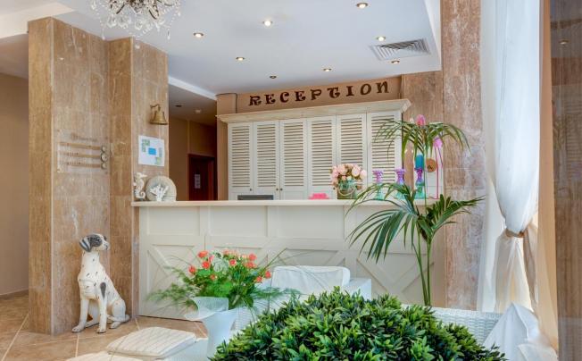 Фото отеля Dawn Park Aparthotel 